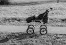 Woman issues terrifying warning after finding a stroller abandoned on the side of the road